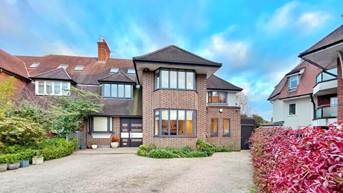 7 Bedroom Semi Detached House For Sale In Raleigh Close, Hendon, NW4