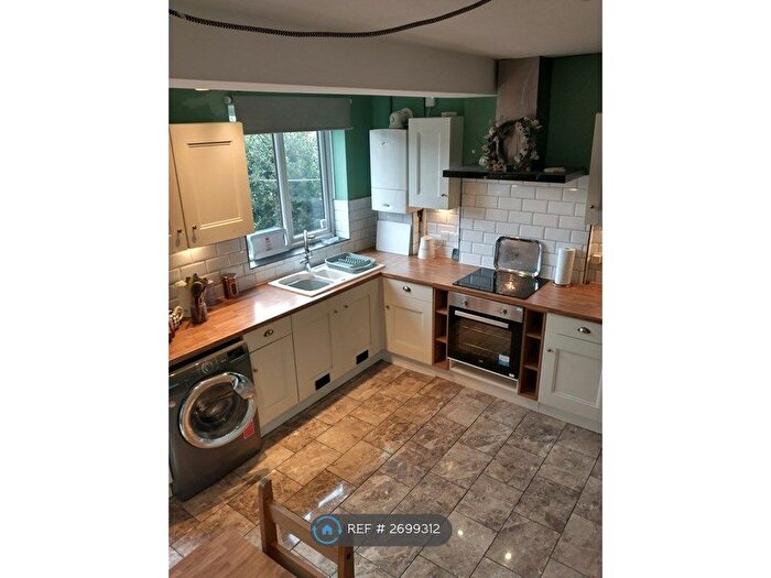 3 Bedroom Terraced House To Rent In Tom Shepley Street, Hyde, SK14