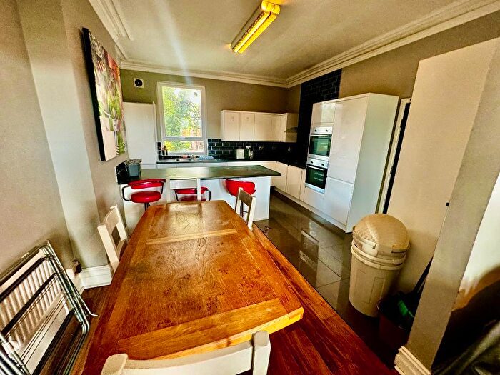 10 Bedroom Terraced House To Rent In Norman Road, Manchester, M14