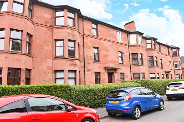 2 Bedroom Flat To Rent In Brisbane Street, Cathcart, Glasgow, G42