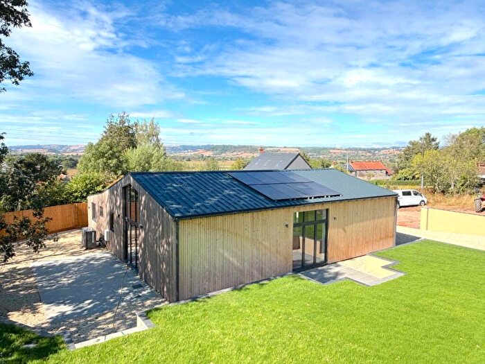 3 Bedroom Detached House For Sale In West Pennard, Glastonbury, BA6