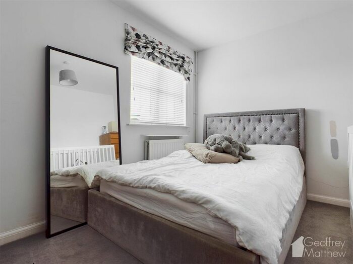 1 Bedroom Flat For Sale In Cromdale Walk, Great Ashby, Stevenage, SG1