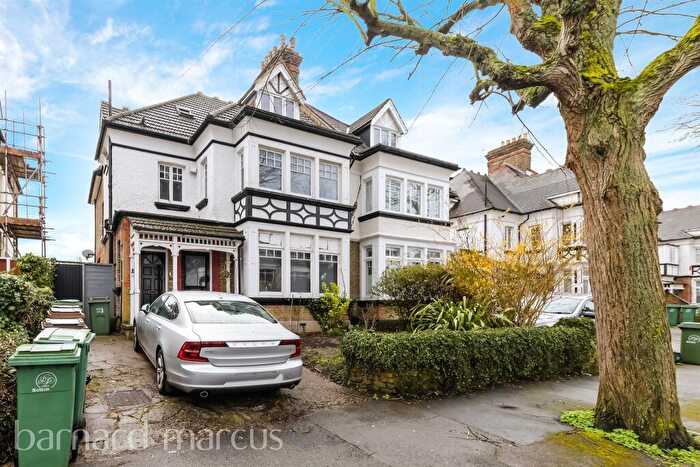 2 Bedroom Flat For Sale In Egmont Road, Sutton, SM2
