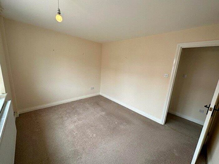 2 Bedroom Bungalow To Rent In Trent Way, Newark, Nottinghamshire, NG24