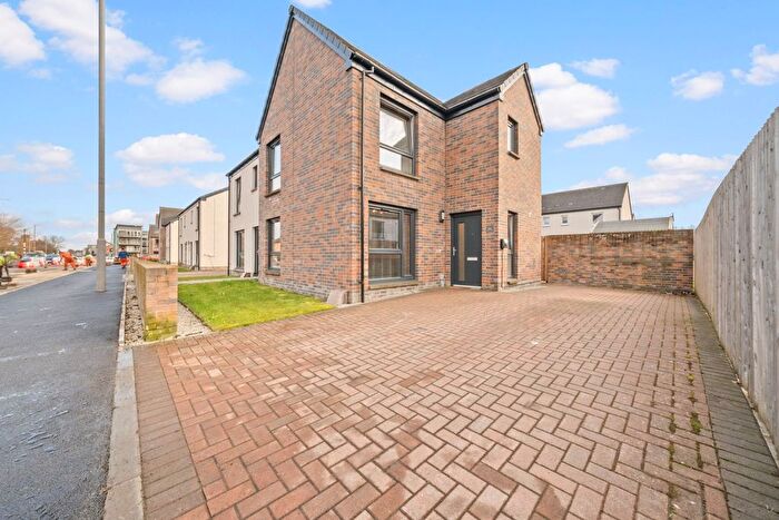 3 Bedroom Semi-Detached House For Sale In Drip Road, Stirling, FK8