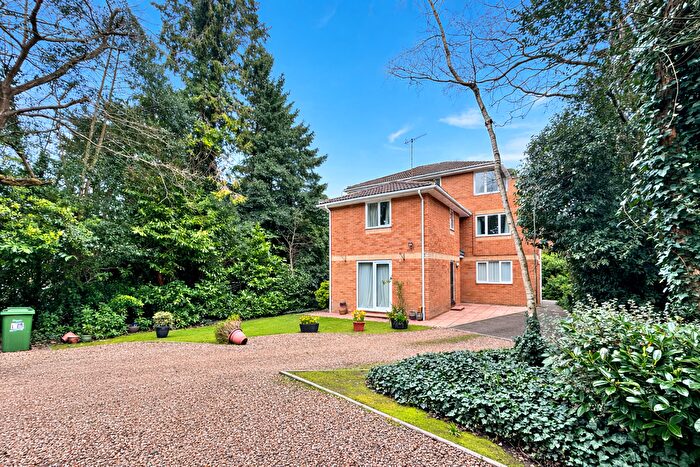 2 Bedroom Flat To Rent In Surrey Road, Poole, BH12