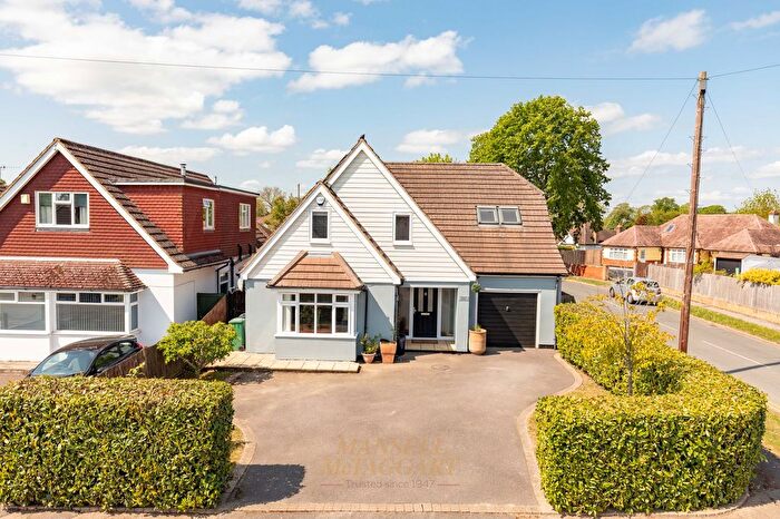 4 Bedroom Detached House For Sale In Park View Road, Redhill, RH1