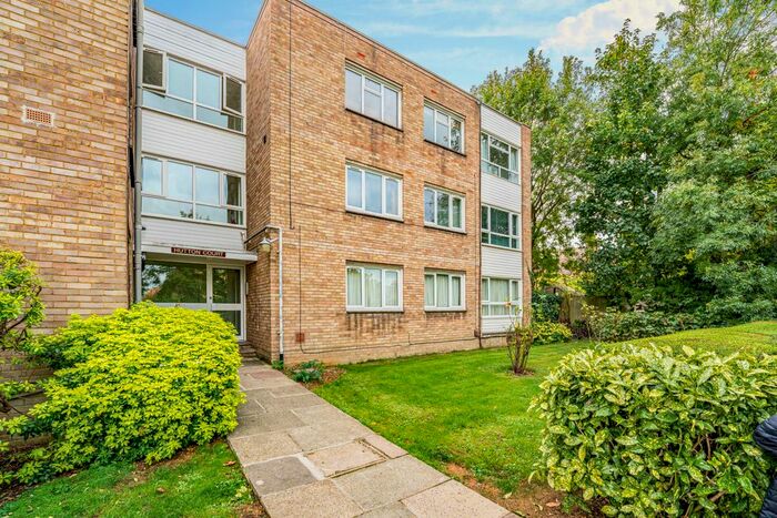 2 Bedroom Flat To Rent In Castlebar Mews, London, W5