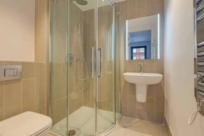 2 Bedroom Flat To Rent In Camden High Street, Camden, NW1