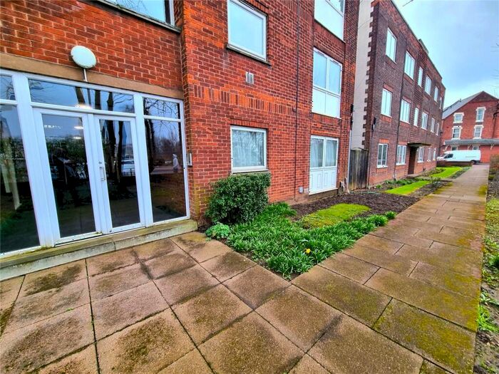 1 Bedroom Apartment To Rent In Loughborough Road, West Bridgford, Nottingham, Nottinghamshire, NG2