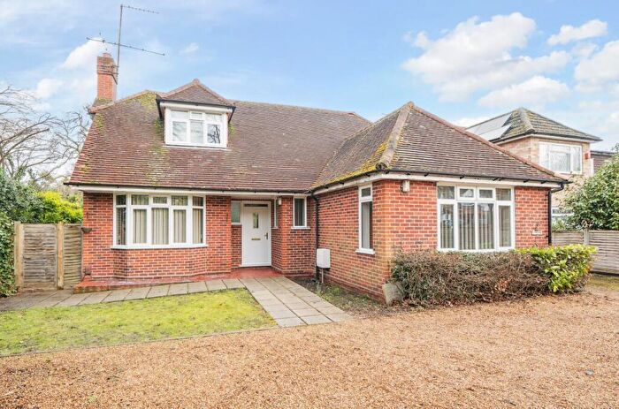 3 Bedroom House To Rent In Prospect Avenue, Farnborough, GU14