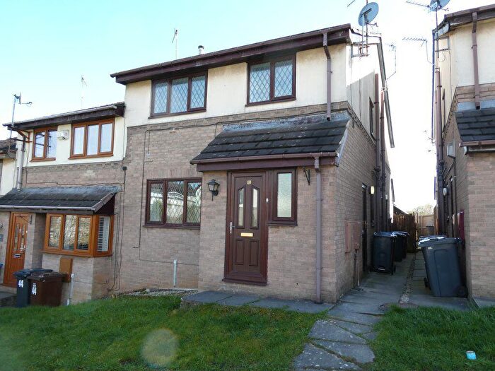 2 Bedroom Semi-Detached House To Rent In Paterson Close, Stocksbridge, S36