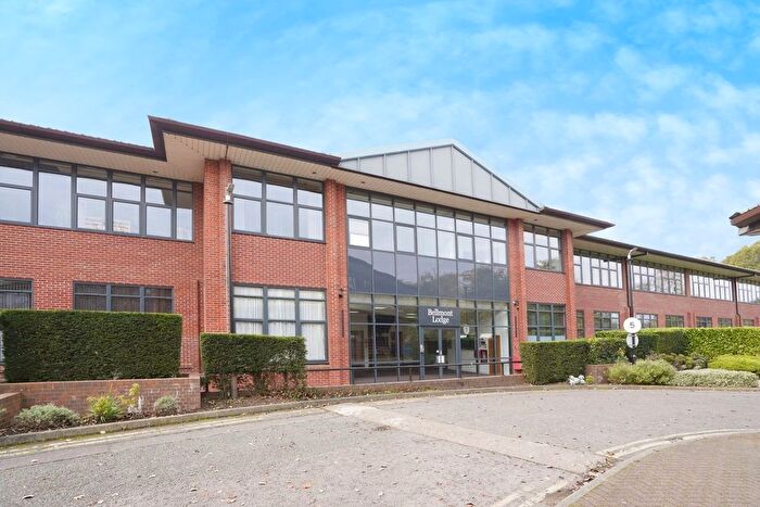 2 Bedroom Flat For Sale In Mundells, Welwyn Garden City, AL7