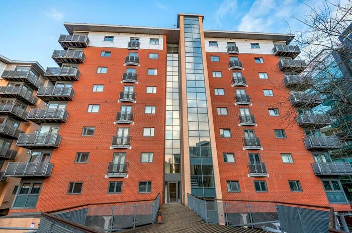 1 Bedroom Flat To Rent In Velocity North, City Walk, Leeds, LS11
