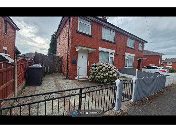 3 Bedroom Semi-Detached House To Rent In West St, Wigan, WN2