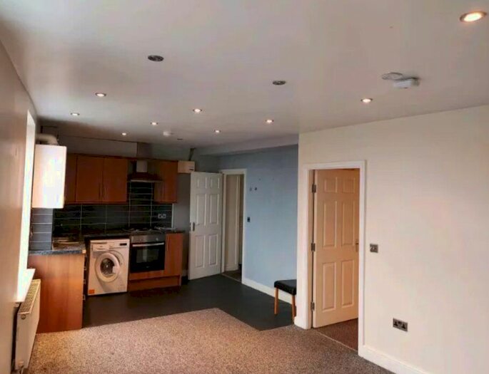 2 Bedroom Flat To Rent In Hermit Lane, Higham, Barnsley, S75