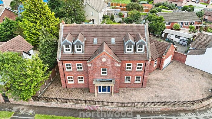 6 Bedroom Detached House For Sale In Main Street, Hatfield Woodhouse, Doncaster, DN7