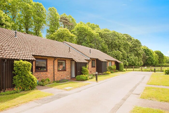 2 Bedroom Bungalow For Sale In Peacocks, Great Shelford, Cambridge, Cambridgeshire, CB22