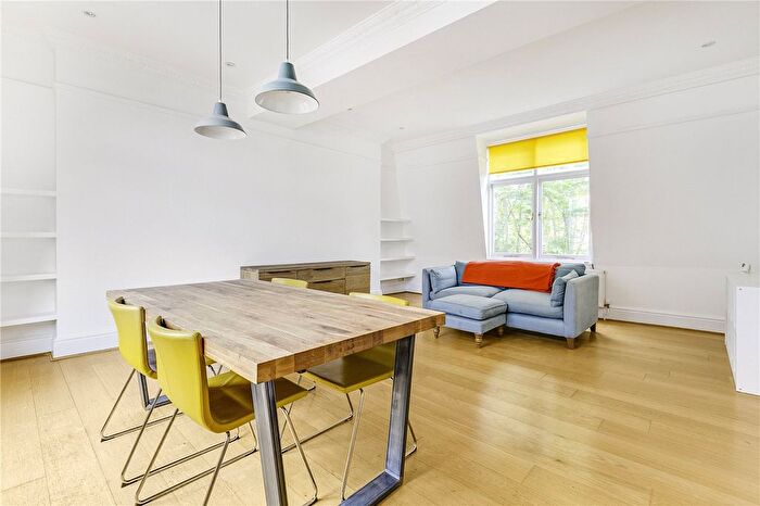 2 Bedroom Flat To Rent In Warrington Crescent, Maida Vale, London, W9