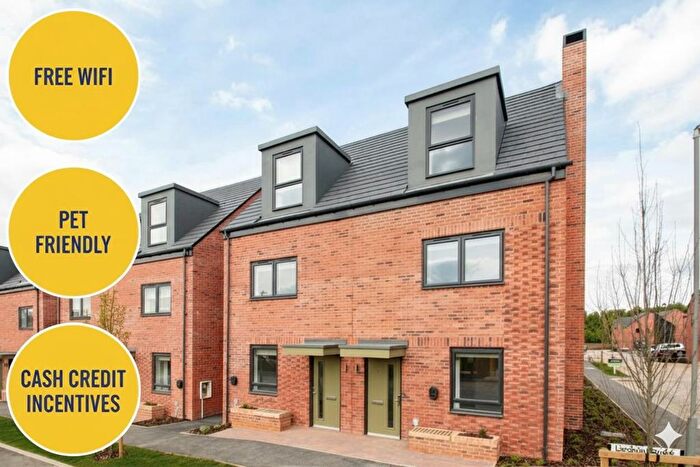 3 Bedroom Semi Detached House To Rent In Eredine Crescent, Milton Keynes, MK5