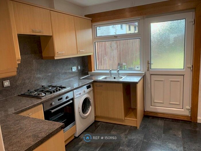 3 Bedroom Terraced House To Rent In Queen Margaret Drive, Glenrothes, KY7