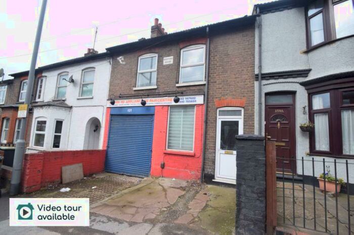 2 Bedroom Flat To Rent In Hitchin Road, Luton, LU2