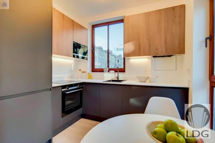 2 Bedroom Flat To Rent In Goodge Street, Fitzrovia, W1T