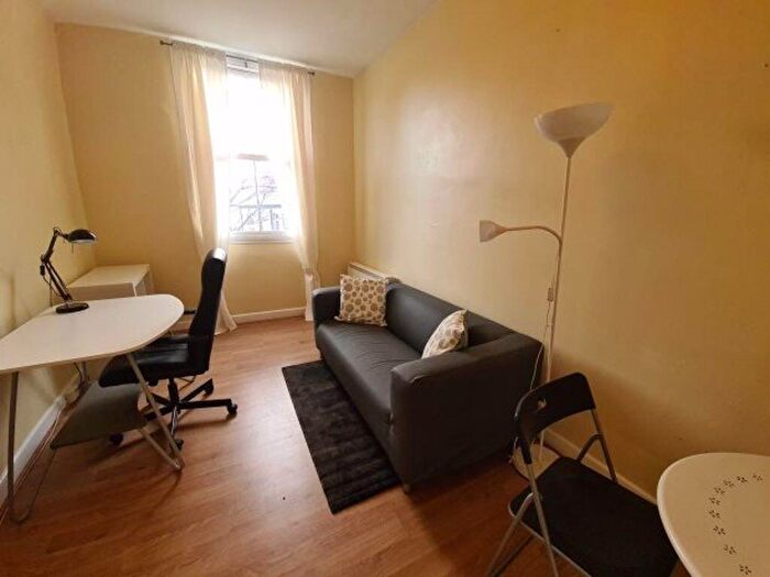 1 Bedroom House To Rent In Moorland Road, Leeds, LS6