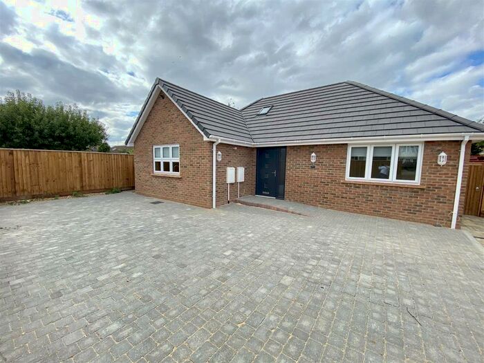 3 Bedroom Detached Bungalow To Rent In Close To Leagrave Station, LU4