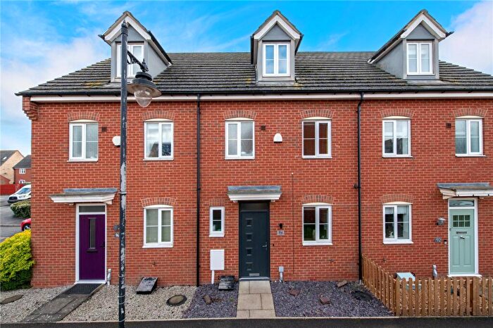 3 Bedroom Terraced House For Sale In The Pollards, Bourne, Lincolnshire, PE10