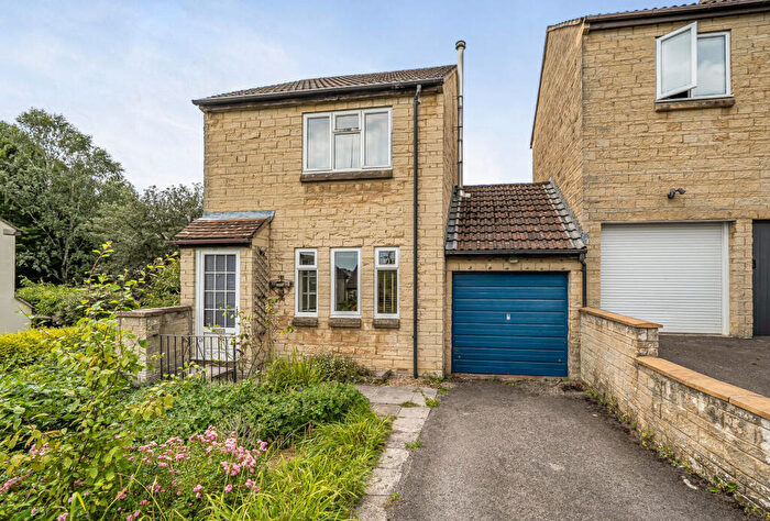 2 Bedroom Link Detached House For Sale In Langdon Road, Bath, Somerset, BA2