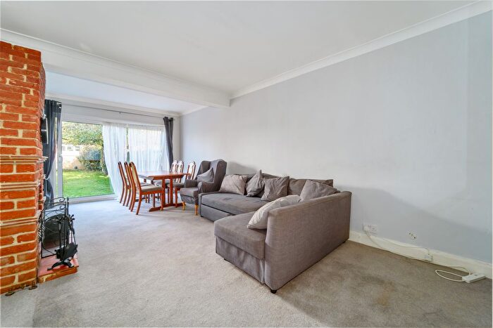 4 Bedroom Semi-Detached House To Rent In Staines Road, Bedfont, Feltham, TW14