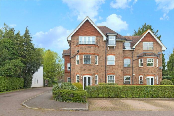 2 Bedroom Apartment To Rent In Ashley Place, Ashley Road, Walton-On-Thames, Surrey, KT12