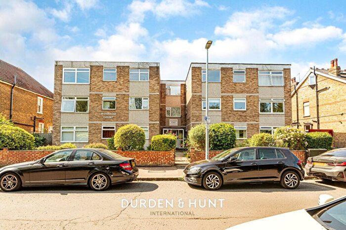 2 Bedroom Apartment For Sale In Northumberland Avenue, Woodside Court Northumberland Avenue, E12
