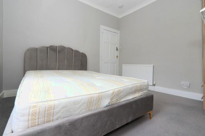 1 Bedroom House To Rent In Eric Street, London, E3