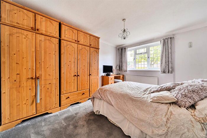 2 Bedroom Semi-Detached Bungalow For Sale In Rolleston Avenue, Petts Wood, BR5