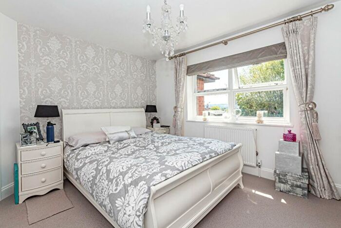 5 Bedroom Detached House For Sale In Stanbridge Road, Tilsworth, Leighton Buzzard, LU7