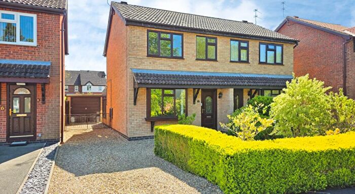 3 Bedroom Semi Detached House For Sale In Cobham Close, Heckington, NG34