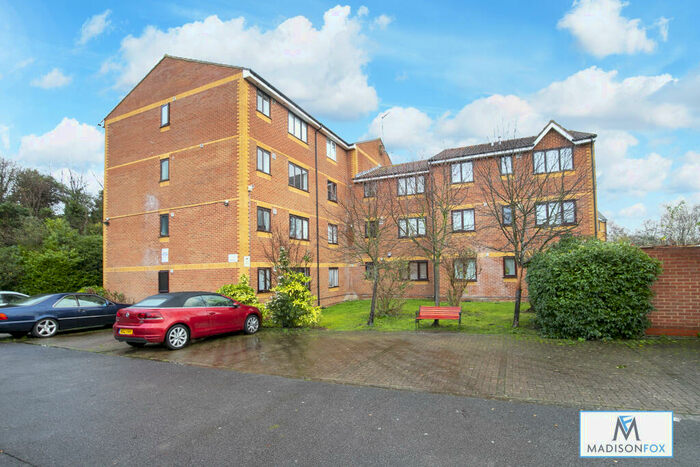 1 Bedroom Apartment To Rent In Jack Clow Road, Stratford, E15