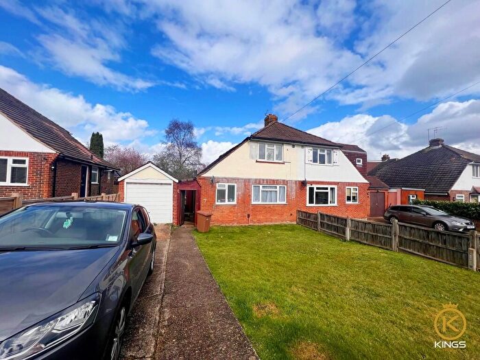 4 Bedroom Semi Detached House To Rent In Saffron Platt, Guildford, GU2