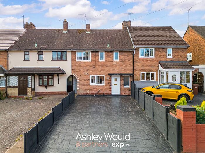 3 Bedroom Terraced House For Sale In Priestley Road, Walsall, WS2