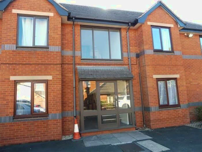 2 Bedroom Flat To Rent In Lea Street, Kidderminster, DY10