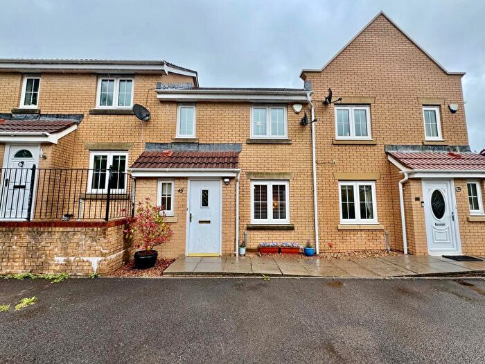 3 Bedroom Property For Sale In Pwll Yr Allt, Tir-Y-Berth, CF82