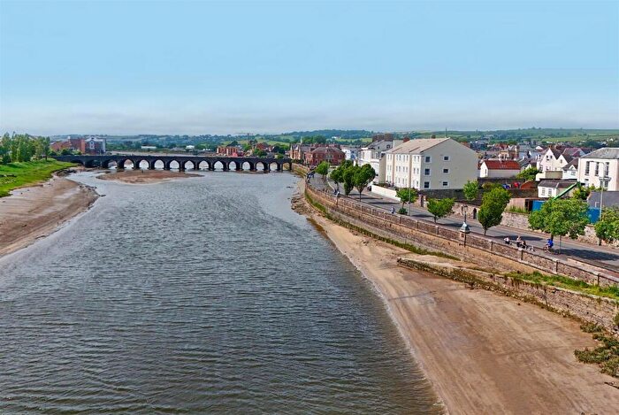 2 Bedroom Apartment For Sale In Litchdon Street, Barnstaple, EX32