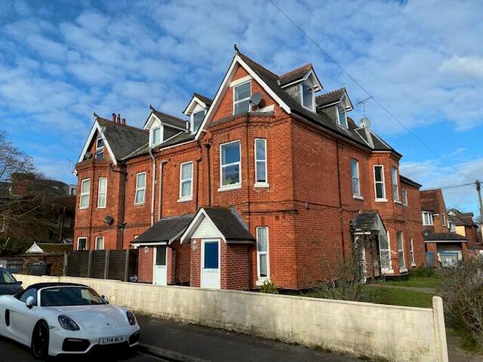 1 Bedroom Flat To Rent In Carysfort Road, Bournemouth, Dorset, BH1