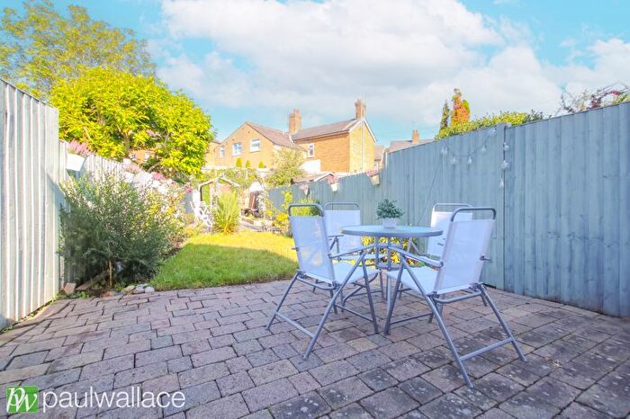 2 Bedroom End Of Terrace House For Sale In Burford Street, Hoddesdon, EN11