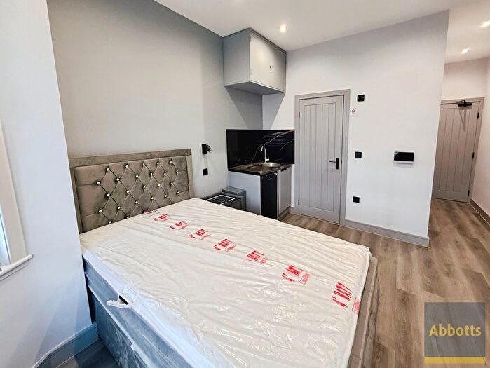 Property To Rent In Bournemouth Park Road, Southend-On-Sea, SS2