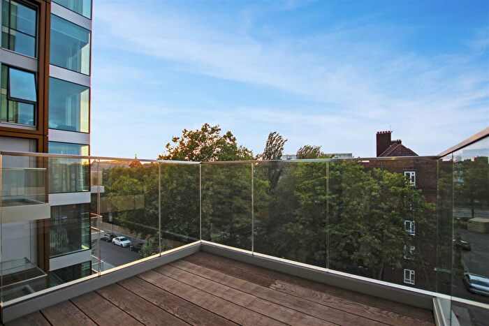 Flat To Rent In London, N4