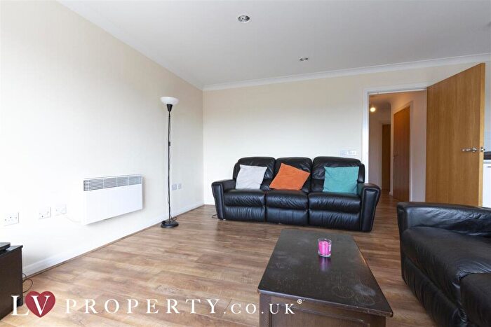 2 Bedroom Apartment To Rent In Irving Street, City Centre, Birmingham, West Midlands, B1