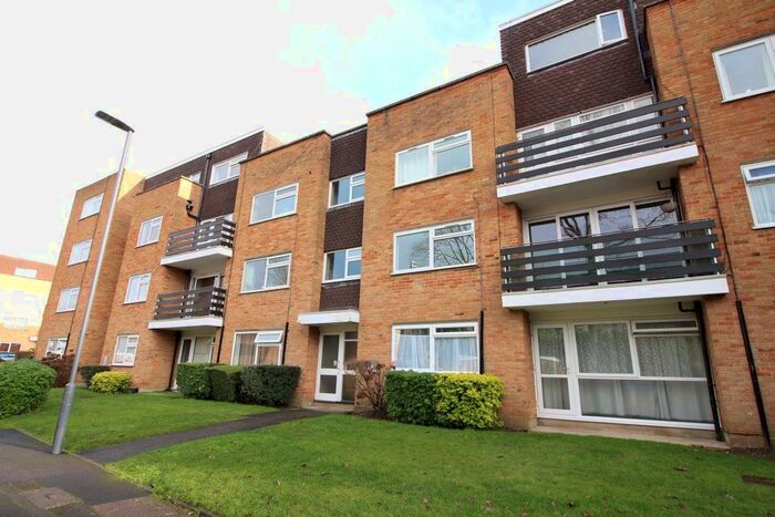 1 Bedroom Flat To Rent In Mentmore Crt, September Way, Stanmore, HA7